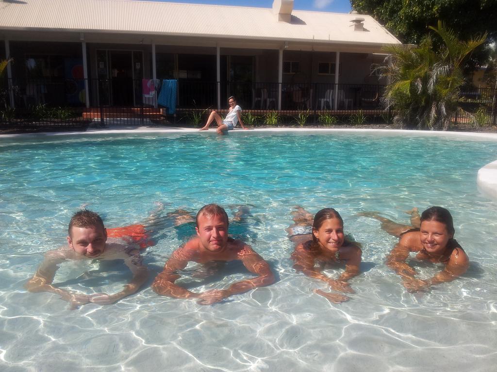 Hervey Bay Flashpackers Esterno foto